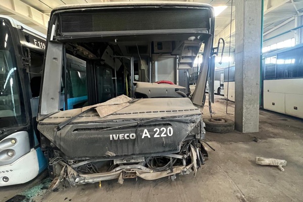 АВТОМОБИЛЬ "CITELIS IVECO", гос. номер 877 BD 01
