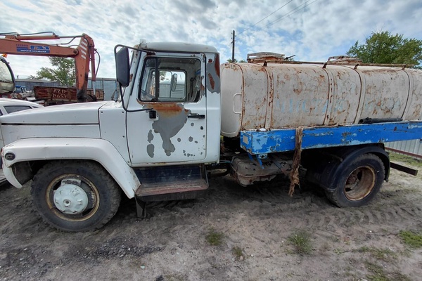 Автомобиль марки «Газ 3309»