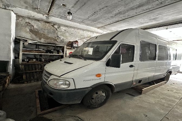 Автомобиль Iveco A36.13, р/н 939RB01