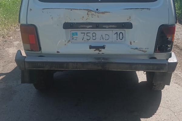 Автомашина «LADA -21214», регистрационный номер 758AD10