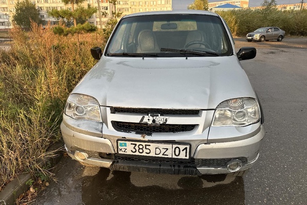 А/м "CHEVROLET НИВА 212300 55L", 2011 г.в., р/н 385DZ01, цвет серый, номер кузова X9L21…