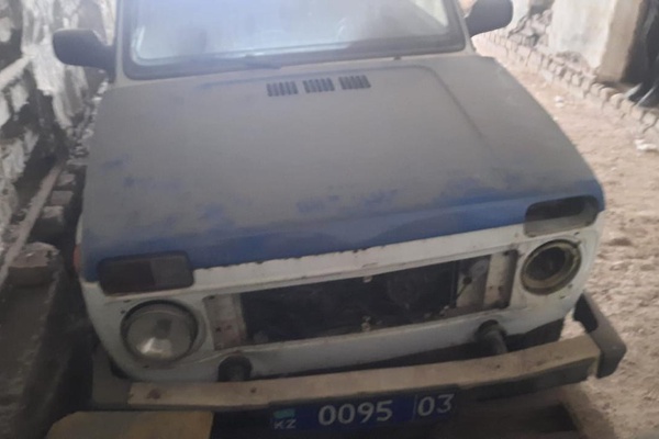Автомашина Lada 21214