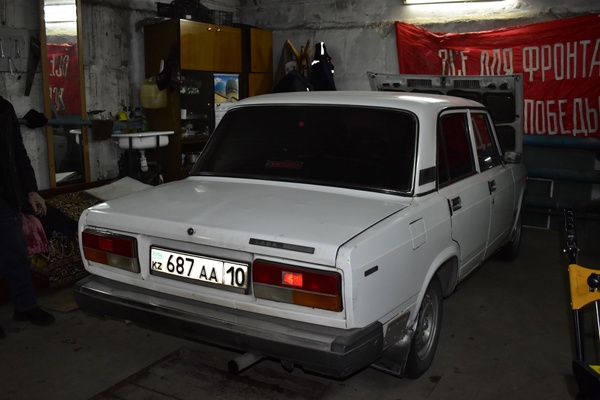 Автомашина «ВАЗ 21070», регистрационный номер 687АА10