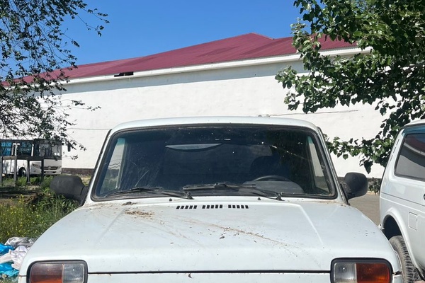 Автомобиль "LADA 21214"