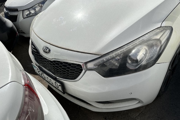 Автомобиль Kia Cerato, 2014 г/в., р/н 825 CG 01