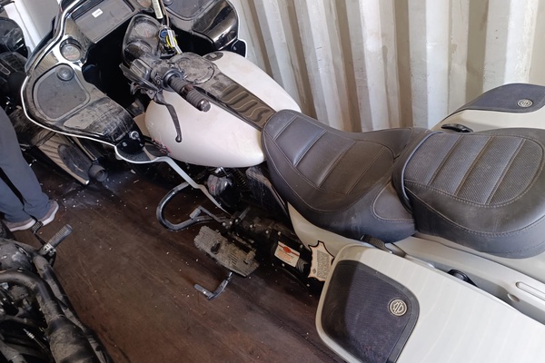 Транcпорт: Транспортное средство - мотоцикл HARLEY DAVIDSON, цвет серый, 5HD1TCL47LB958…