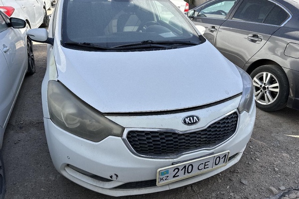 Автомобиль Kia Cerato, 2014 г/в., р/н 210 CE 01