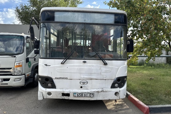 АВТОМОБИЛЬ "DAEWOO BS 090"
