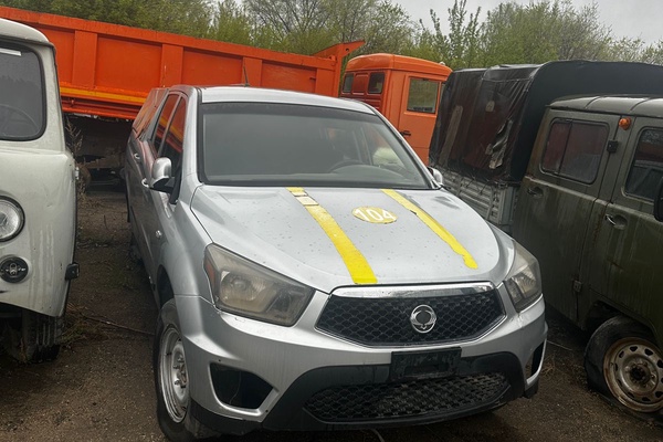 Автомобиль SSANG YONG ACTION SPORTS