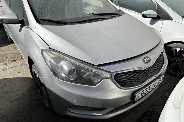 Автомобиль Kia Cerato, 2014 г/в., р/н 823 CG 01