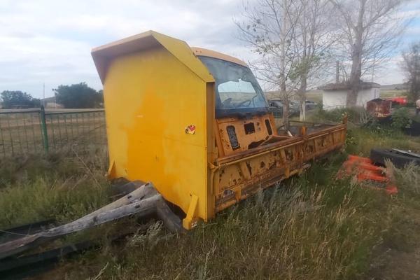 АВТОМОБИЛЬ "RENAULT KERAX"