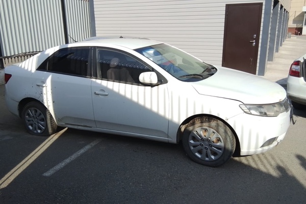А/м "KIA CERATO", 2012 г.в., р/н 001РК03, цвет белый, VIN KNAFT411BC5965720