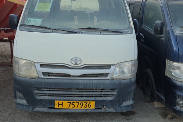 Бренд: Toyota Hiace; Гос. номер: Н757936
